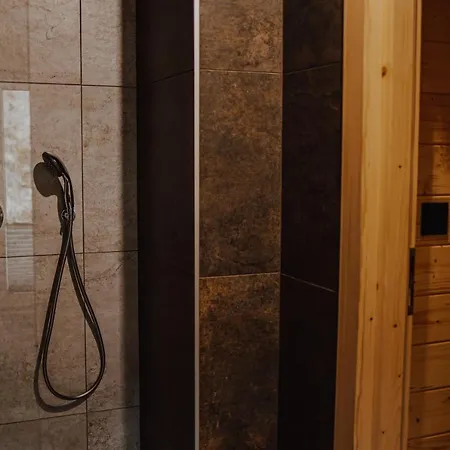 木屋 Gorska Ostoya