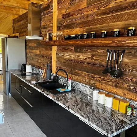 木屋 Gorska Ostoya